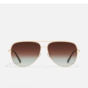 Quay Stylish Gold Aviator Sunglasses